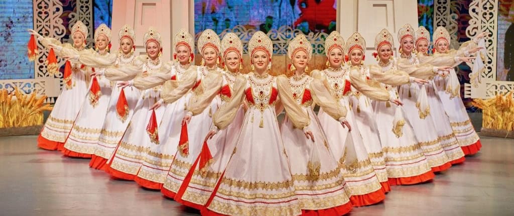 Showdances for private or professional events show de danse tout style 1024x529 1 1024x430 - Showdances for private or professional events